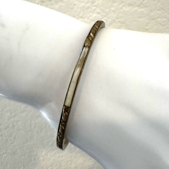 Brass and abalone thin bangle bracelet - Picture 2 of 9